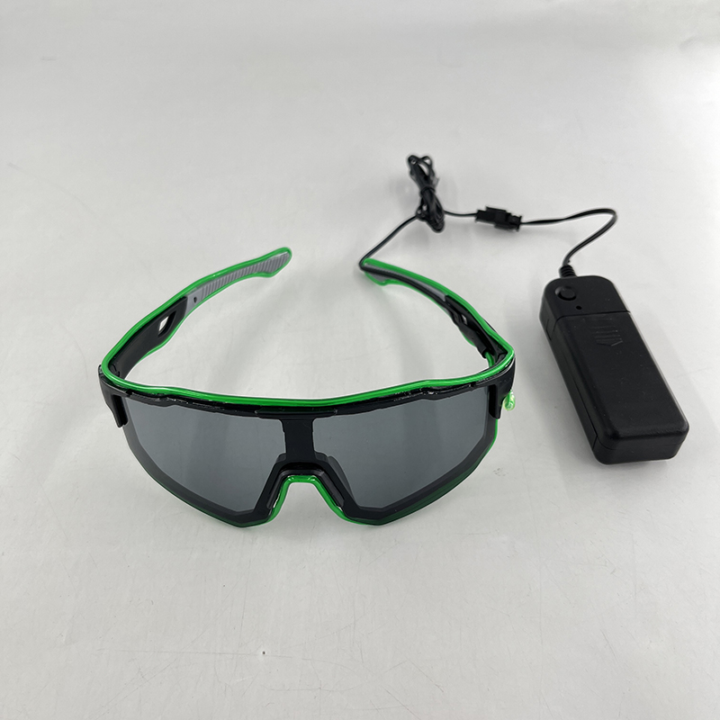 クールな防風LED点滅メガネ、光るアイウェア、夜のパーティー - Glow In The Dark Party Glasses のレビューと価格